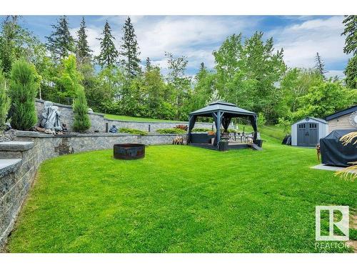 35 Manchester Dr, Sherwood Park, AB 