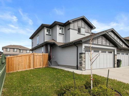 9457 209A St Nw, Edmonton, AB 