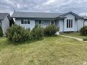 5305 54 Av, Mundare, AB 