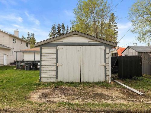 5519 49 Av, Rural Lac Ste. Anne County, AB 