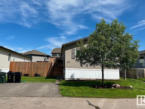 1933 Jubilee Rd, Sherwood Park, AB 