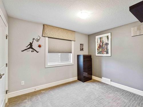 237 Ambleside Drive Sw, Edmonton, AB - Indoor Photo Showing Other Room