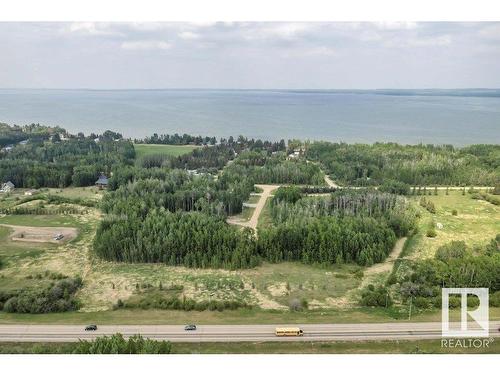 25 Beachside Estates, Rural Wetaskiwin County, AB 