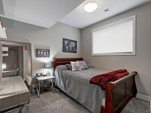 25 Hull Wd, Spruce Grove, AB 