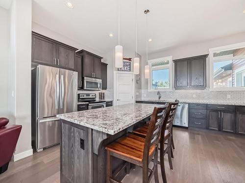 542 55101 Ste. Anne Trail, Rural Lac Ste. Anne County, AB - Indoor Photo Showing Kitchen With Upgraded Kitchen