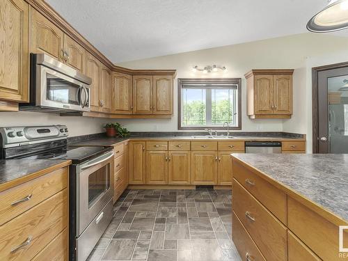 43-46324 Twp Rd 611, Rural Bonnyville M.D., AB - Indoor Photo Showing Kitchen With Double Sink