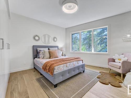 6619 123 Street Nw, Edmonton, AB - Indoor Photo Showing Bedroom