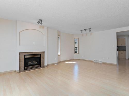 #16 4755 Terwillegar Cm Nw, Edmonton, AB 