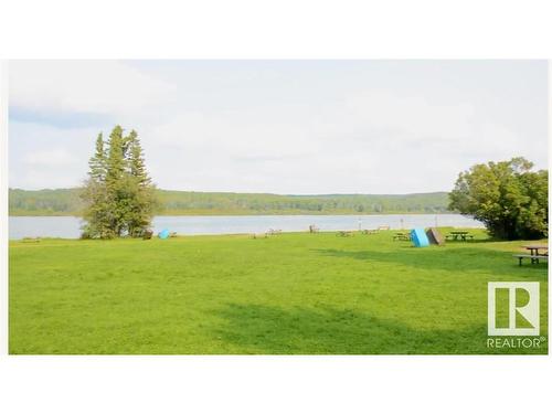 1105 Long Lake Dr, Rural Thorhild County, AB 