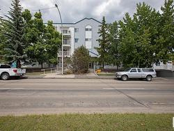 #103 11446 40 AV NW  Edmonton, AB T6J 0R5