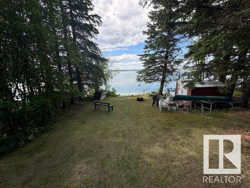 15 Cedar Av, Rural Lac Ste. Anne County, AB 