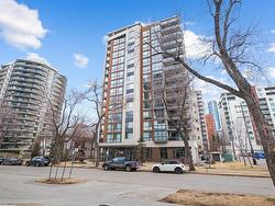 #904 10046 117 ST NW  Edmonton, AB T5K 1X2