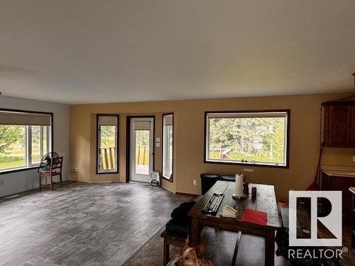 61127 Hwy 763, Rural Barrhead County, AB - Indoor Photo Showing Other Room