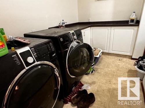 61127 Hwy 763, Rural Barrhead County, AB - Indoor Photo Showing Laundry Room