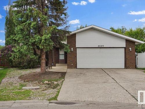 8623 29 Av Nw, Edmonton, AB 