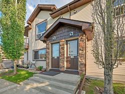 #39 604 62 ST SW SW  Edmonton, AB T6X 0K4