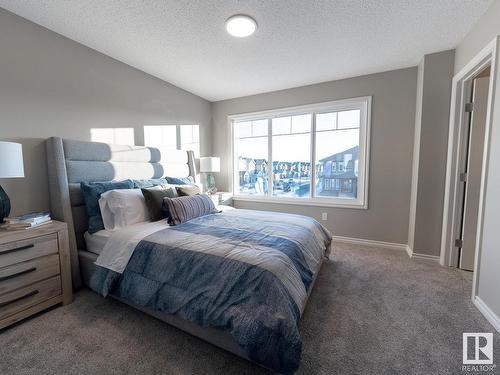 7206 Rosenthal Drive, Edmonton, AB - Indoor Photo Showing Bedroom