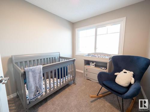 7206 Rosenthal Drive, Edmonton, AB - Indoor Photo Showing Bedroom