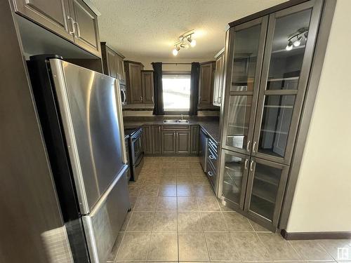 4701 49 Street, Bonnyville Town, AB - Indoor Photo Showing Kitchen