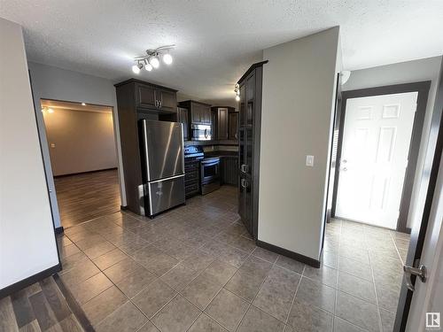 4701 49 Street, Bonnyville Town, AB - Indoor Photo Showing Kitchen