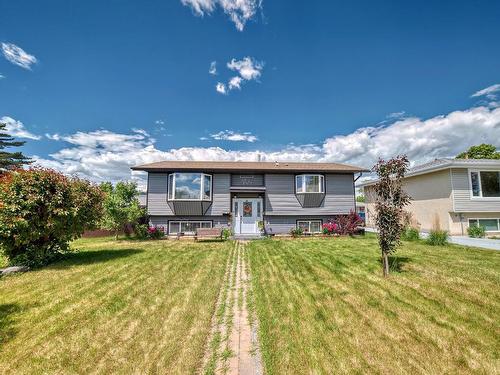 13 Blairmore Pl, Spruce Grove, AB 