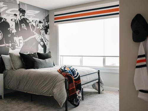 9308 226 Street, Edmonton, AB - Indoor Photo Showing Bedroom