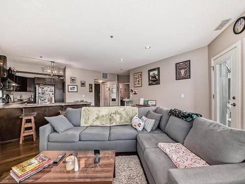 216 35 Sturgeon Road, St. Albert, AB - Indoor Photo Showing Living Room