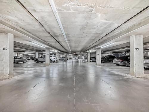 216 35 Sturgeon Road, St. Albert, AB - Indoor Photo Showing Garage