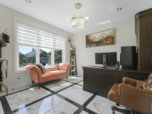 2793 Wheaton Drive, Edmonton, AB - Indoor Photo Showing Living Room