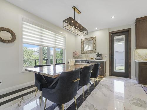 2793 Wheaton Drive, Edmonton, AB - Indoor Photo Showing Dining Room