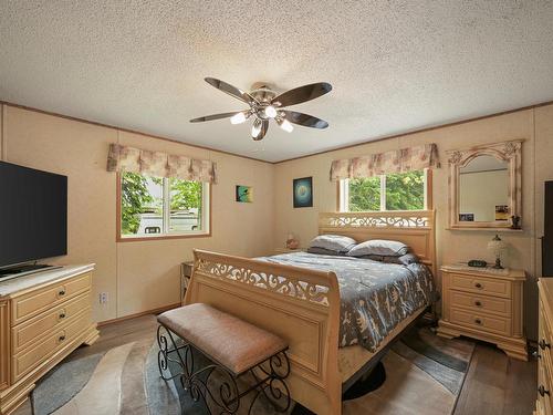 49 Neilson Dr., Rural Athabasca County, AB - Indoor Photo Showing Bedroom