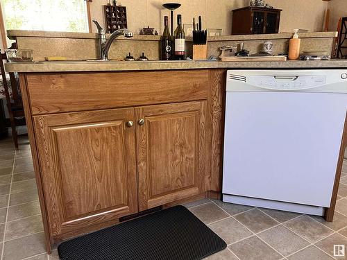 118 5509 Twp Rd 494, Rural Brazeau County, AB - Indoor Photo Showing Kitchen