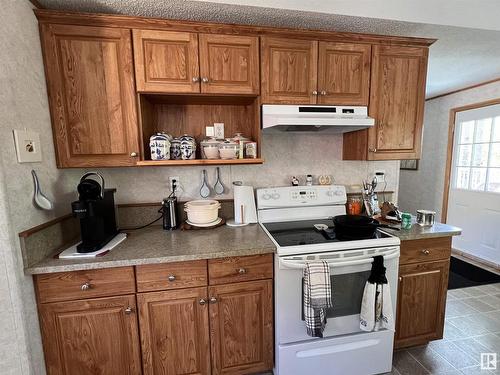 118 5509 Twp Rd 494, Rural Brazeau County, AB - Indoor Photo Showing Kitchen