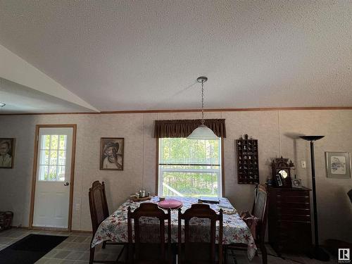 118 5509 Twp Rd 494, Rural Brazeau County, AB - Indoor Photo Showing Dining Room