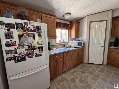 118 5509 Twp Rd 494, Rural Brazeau County, AB - Indoor Photo Showing Kitchen