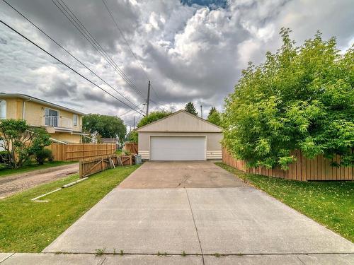 10683 65 St Nw, Edmonton, AB 