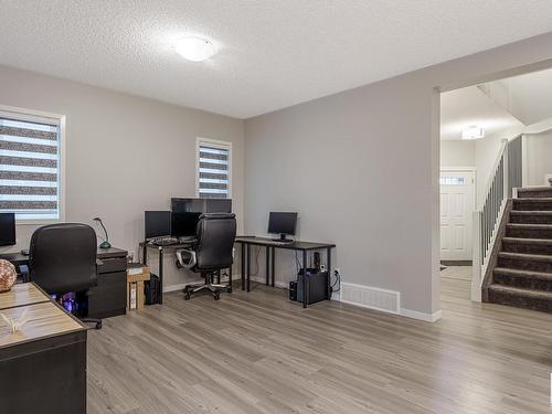 9640 223 Nw, Edmonton, AB 