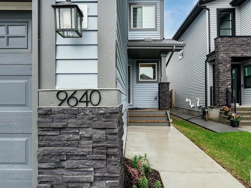 9640 223 Nw, Edmonton, AB 