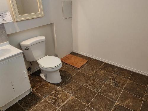 5118 46 Avenue, St. Paul Town, AB - Indoor Photo Showing Bathroom