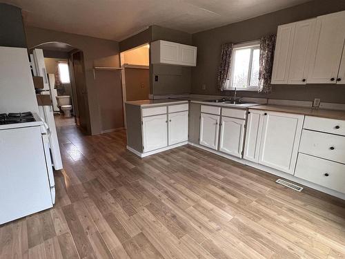 59310 Rng Rd 112, Rural St. Paul County, AB - Indoor Photo Showing Kitchen With Double Sink