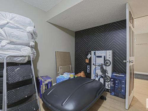 17634 96 Avenue, Edmonton, AB - Indoor Photo Showing Bedroom