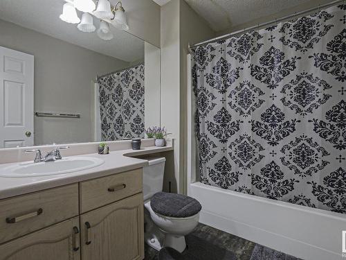 17634 96 Avenue, Edmonton, AB - Indoor Photo Showing Bathroom