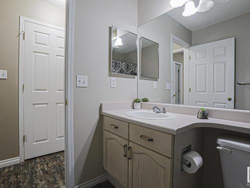 17634 96 Avenue, Edmonton, AB - Indoor Photo Showing Bathroom