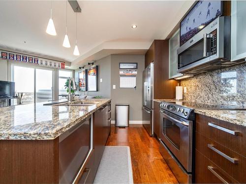 1306 10388 105 Street, Edmonton, AB - Indoor Photo Showing Kitchen With Stainless Steel Kitchen With Upgraded Kitchen