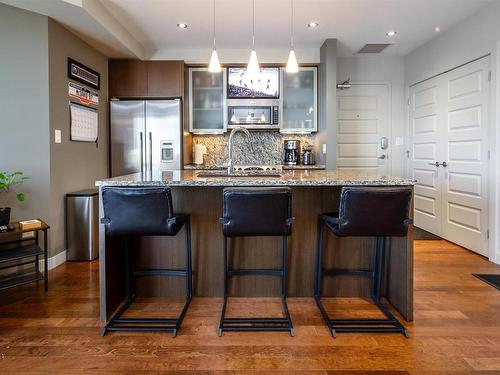 1306 10388 105 Street, Edmonton, AB - Indoor Photo Showing Kitchen With Upgraded Kitchen