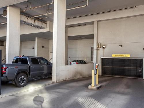 1306 10388 105 Street, Edmonton, AB - Indoor Photo Showing Garage