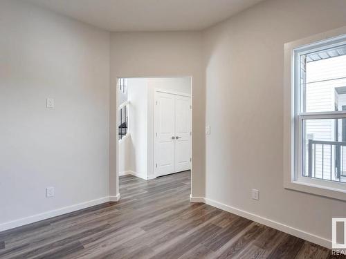 664 Kinglet Boulevard, Edmonton, AB - Indoor Photo Showing Other Room