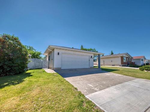 11007 165 Av Nw, Edmonton, AB 