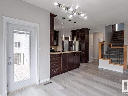 330 Cutts Co Nw, Edmonton, AB 