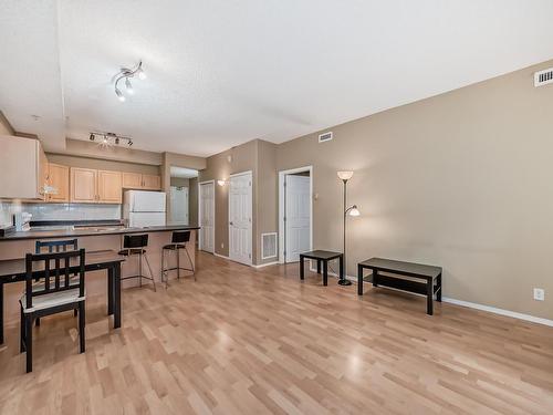 #106 11103 84 Av Nw, Edmonton, AB 